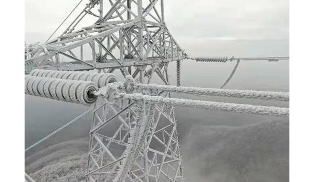 NR Engineers Tackle Ice Hazards On 220 KV Line In Hubei